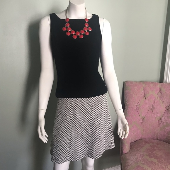 Loft knit skirt - Picture 2 of 6